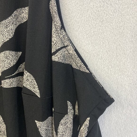 Catherines AnyWear Slinky Tank Top Womens 4X 30/32W Leaf Print Sleeveless Black - Picture 8 of 9